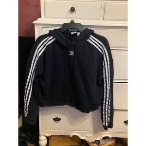 Super cute adidas sweater! Size large cropped hoodie barely worn